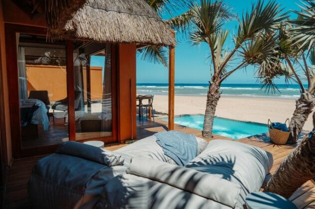 Eclectic Beach Retreat - Photo2