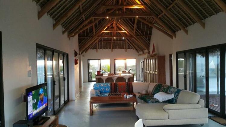 Rocha Beach Villa - Photo3