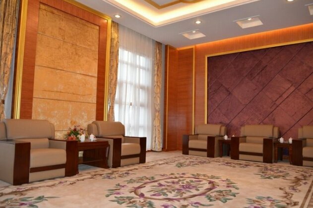Golden Peacock Resort Hotel - Photo3