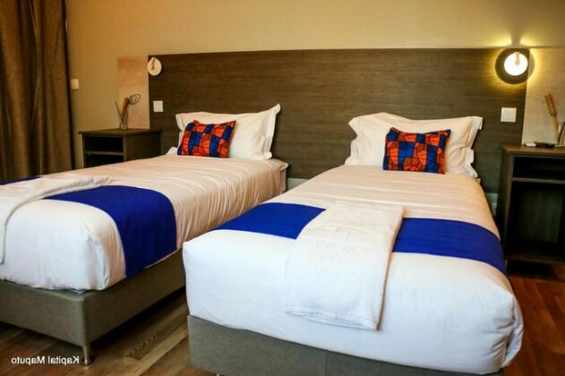 Hotel Kapital - Photo5