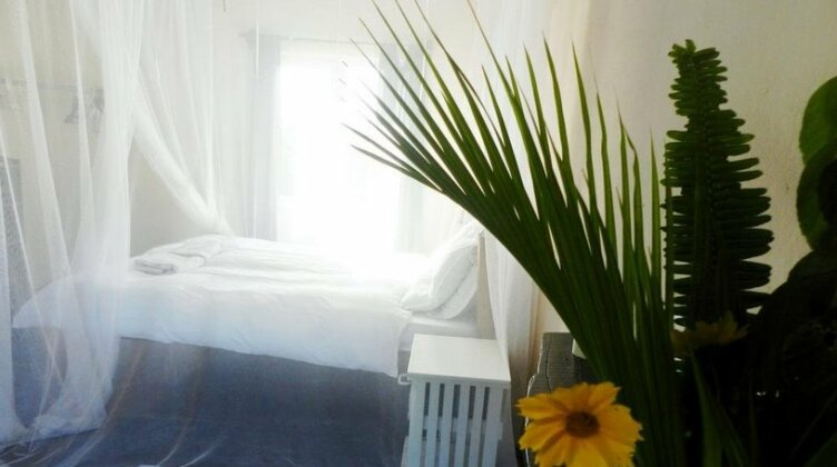 Gamboozini Lodge - Photo2