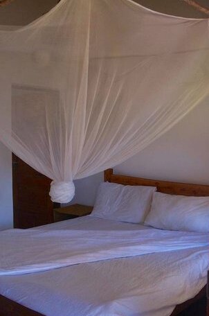Gamboozini Lodge - Photo4