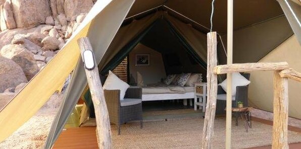 Twyfelfontein Adventure Camp - Photo2