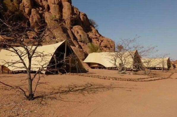 Twyfelfontein Adventure Camp - Photo5