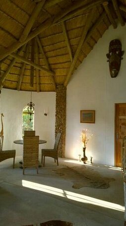 Mobola Lodge - Photo2