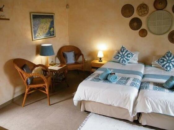 Haus Estnic Bed & Breakfast - Photo5