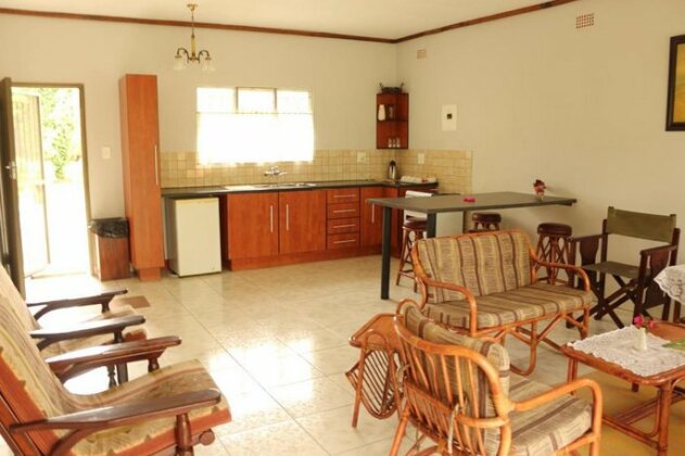 Zovu Elephant Lodge - Photo5