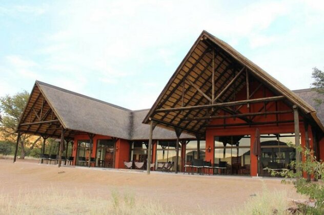 Hobatere lodge - Photo2
