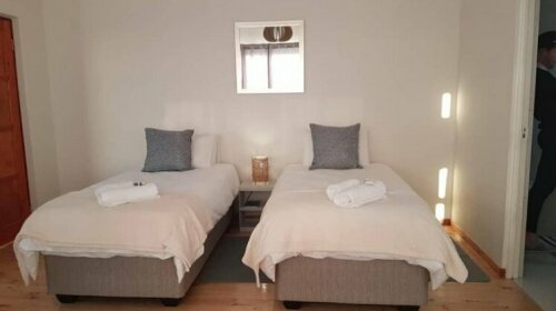 Kairos Cottage B&B