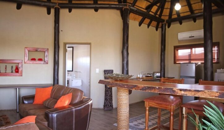 Lapa Lange Game Lodge - Photo4