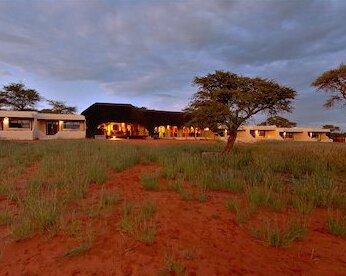Zebra Kalahari Lodge - Photo2