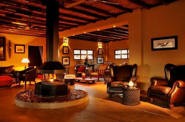 Zebra Kalahari Lodge - Photo3