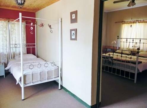 Dusternbrook Guest Farm - Photo4