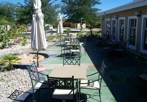 Protea Hotel by Marriott Ondangwa - Photo5