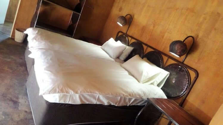 Ongula Village Homestead Lodge - Photo4