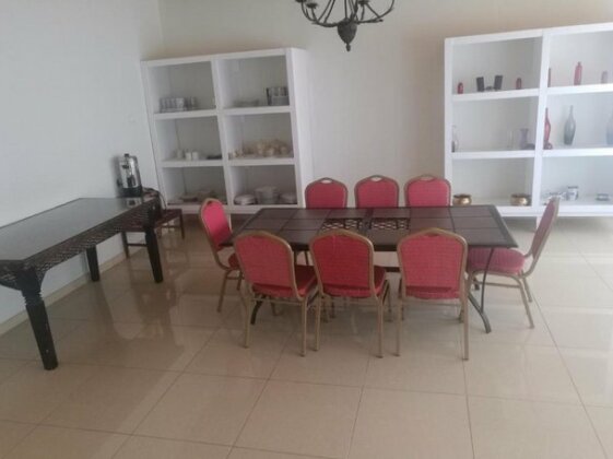 Mo-nize Villa Guesthouse - Photo4