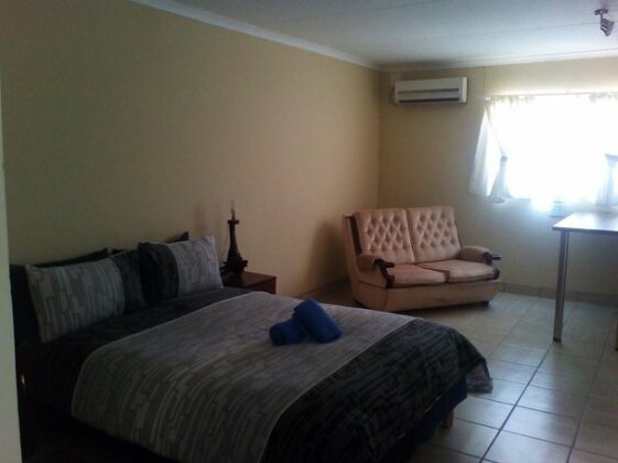 Ruacana Guest House - Photo5