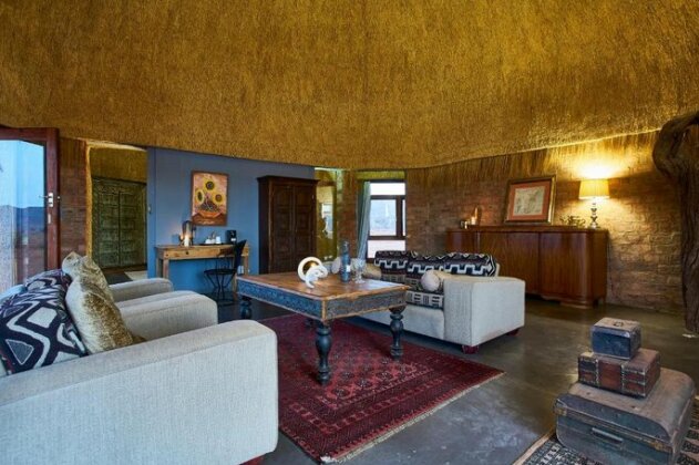 We Kebi Safari Lodge - Photo3