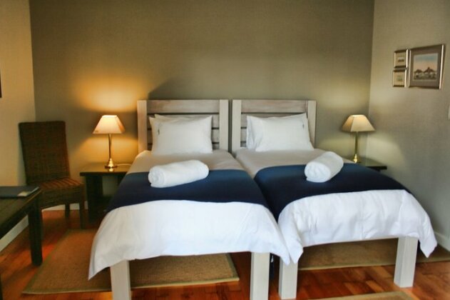Cornerstone Guesthouse - Photo4