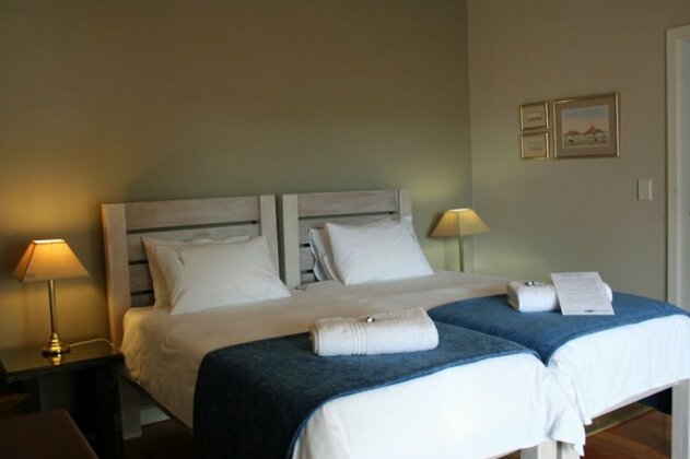 Cornerstone Guesthouse - Photo5