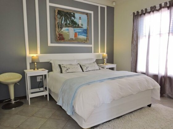 Exousia Self Catering - Photo4