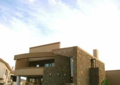 Paua Holiday Villas