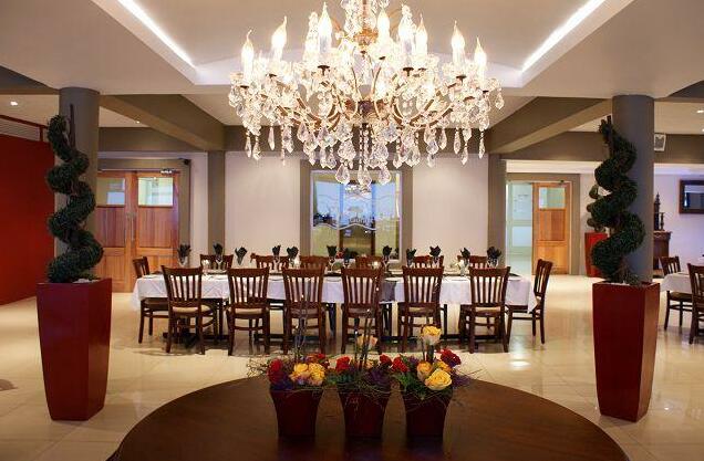 SeaSide Hotel & Spa - Photo2