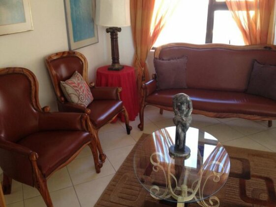 Shallow Water Inn Guesthouse - Photo2