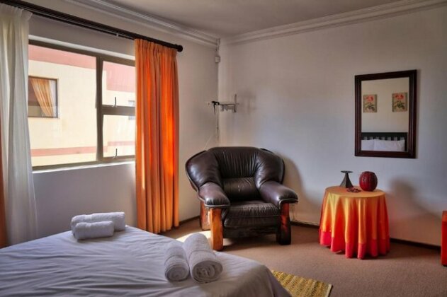 Shallow Water Inn Guesthouse - Photo4