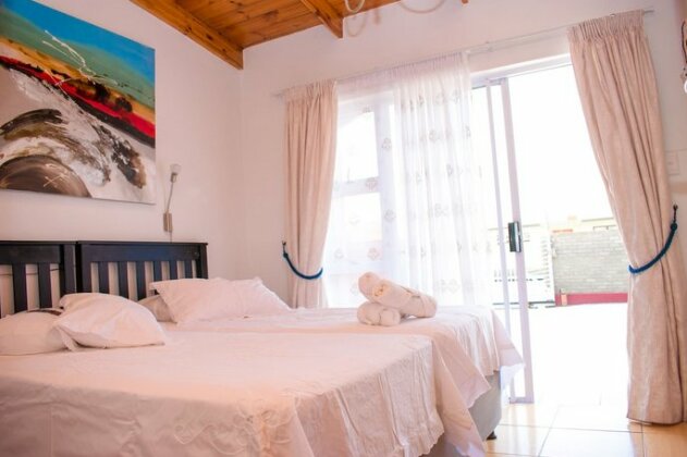 Tina's Guesthouse - Photo5