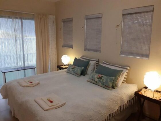 Whaleback Self-catering apartment - Photo4