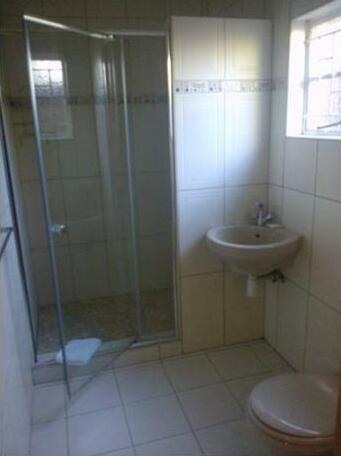 Airport Guest House Tsumeb - Photo3