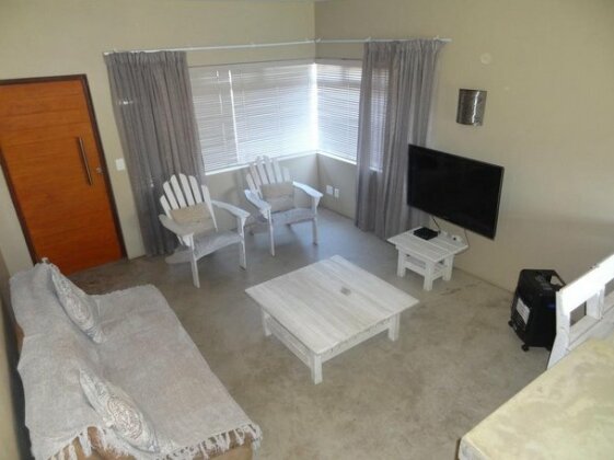 Lagoon View Self Catering - Photo2