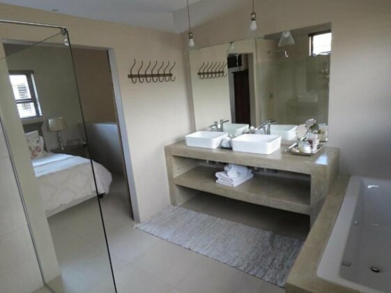 Executive Apartment in Secure Estate - Photo5