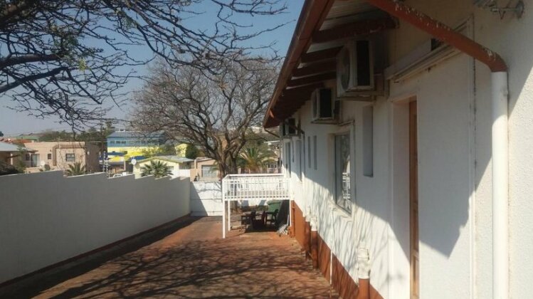 Grandmike guesthouse - Photo3