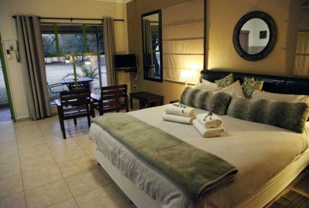 Heja Game Lodge - Photo5