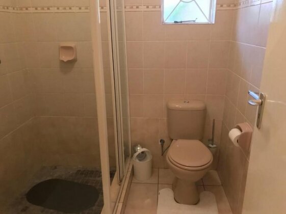 Inzotima Accommodation - Photo3