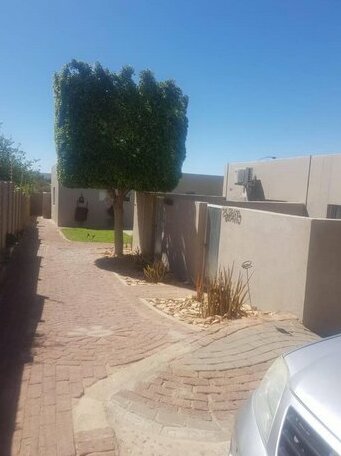 Olympus Guesthouse Windhoek - Photo4