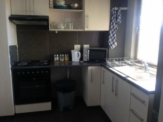 Riverport Self Catering Apartment - Photo2
