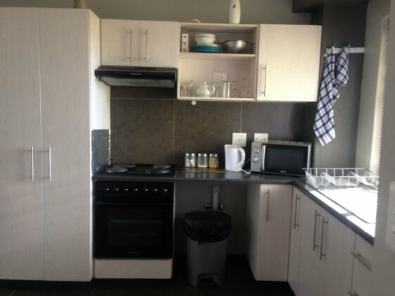 Riverport Self Catering Apartment - Photo3