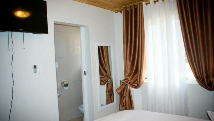 Tilla's Guesthouse - Photo4