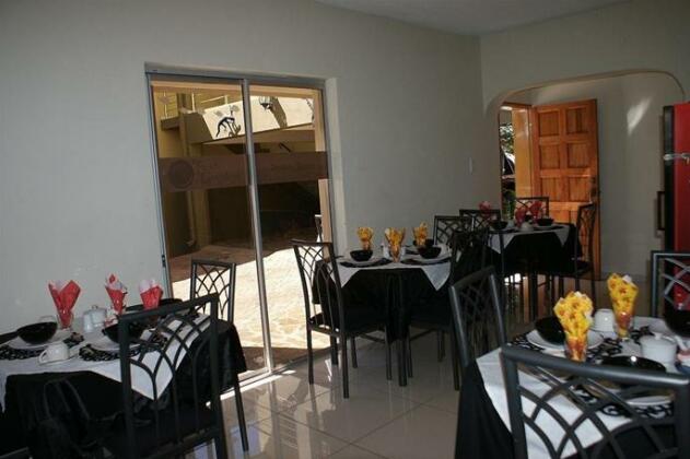 Tilla's Guesthouse - Photo5