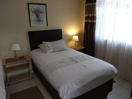 Tourmaline Guest House - Photo4