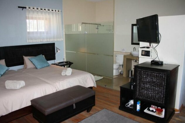Vineyard Country Lodge - Photo3