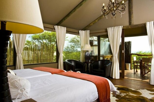Windhoek Self-Catering Game Camp - Photo3