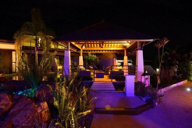 Hotel Hibiscus Kone - Photo2
