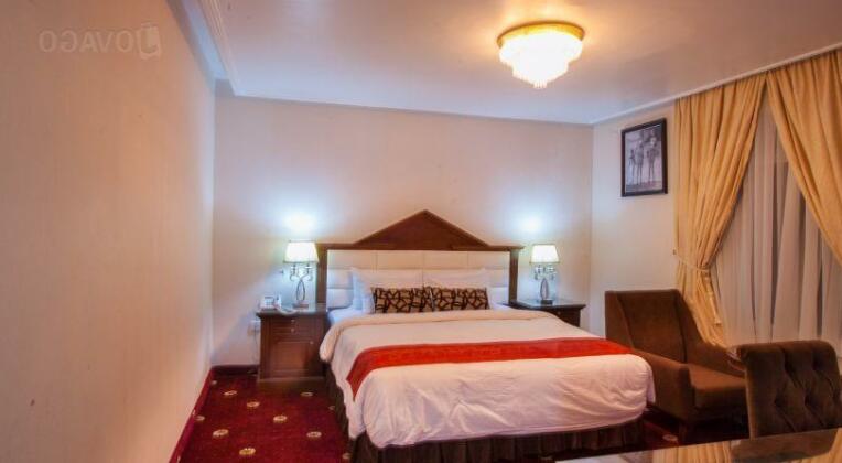 Caledonian Suites - Photo2