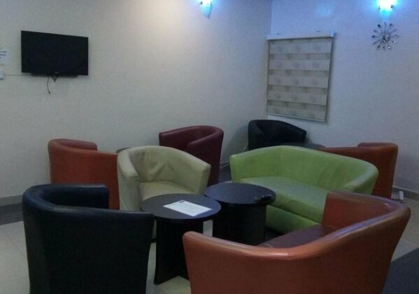 Jesuit Continental Suites - Photo4
