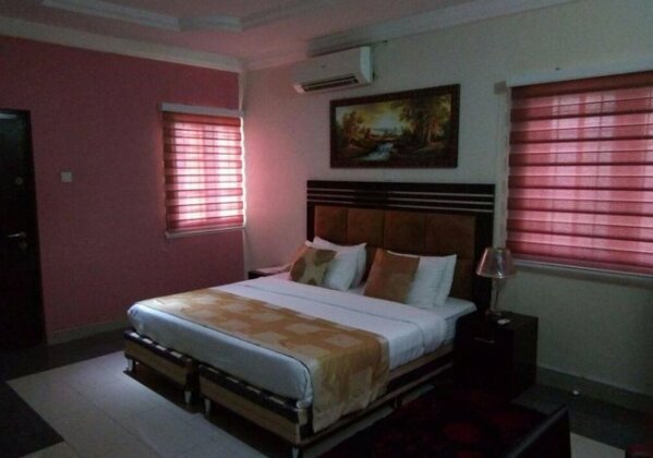 Jesuit Continental Suites - Photo5