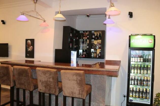 TheDEN Hotels - Photo4
